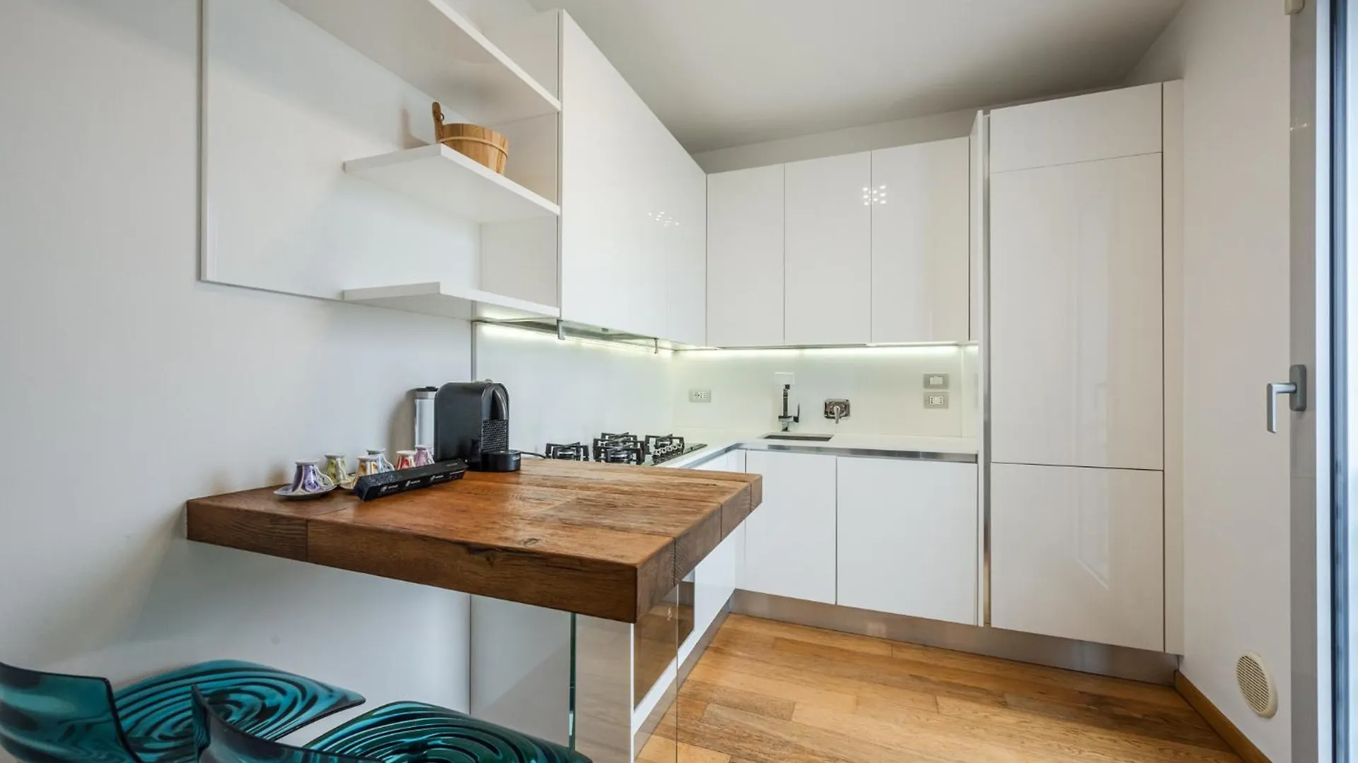 Emilia Suite Street Modena